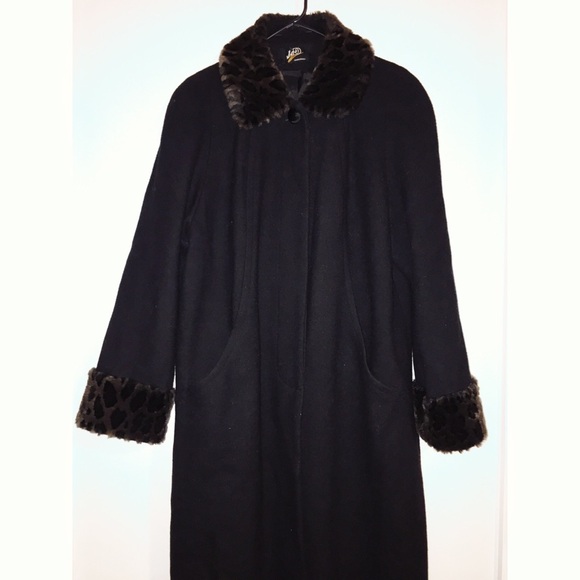 Vintage Classy Coat Made in USA Black Coat - Picture 2 of 8